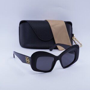 Loewe LW40128I 01A Cat Eye Sunglasses – Black\Smoke